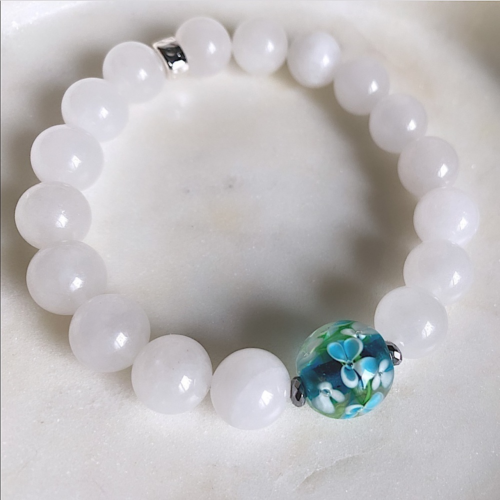 Quartz bracelet with handmade Venetian glass